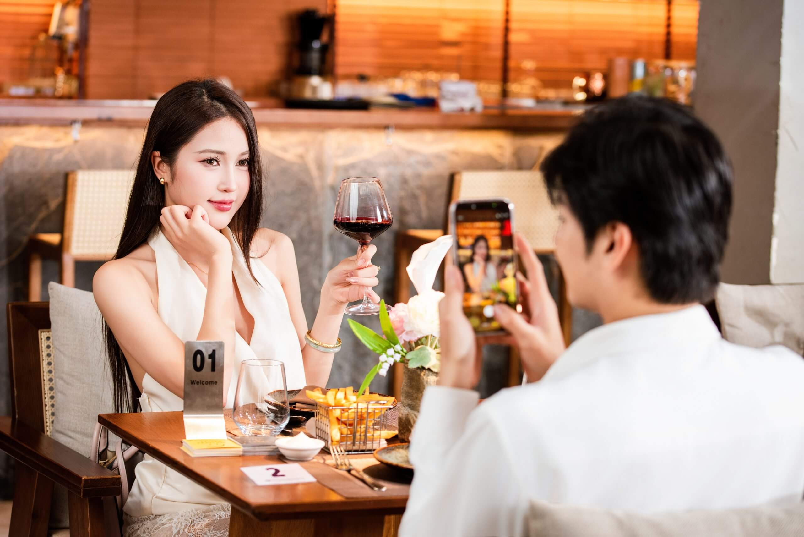Khách mời tại sự kiện Connect Party của VIP SINGLES